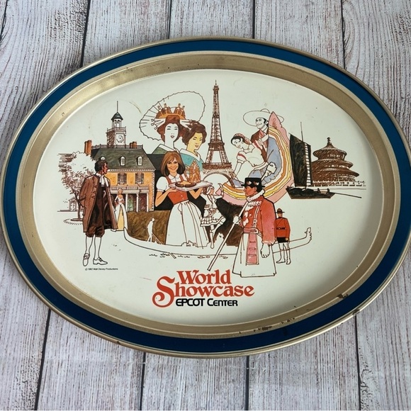 1982 Walt Disney World Showcase EPCOT Center Metal Souvenir Tray WDW - Picture 1 of 7